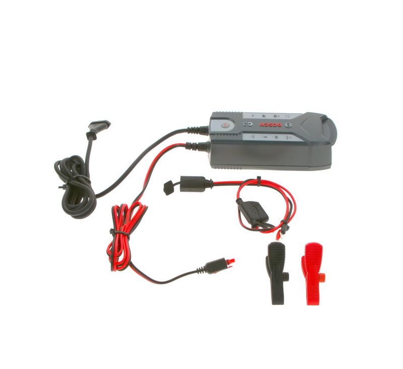 Akkumulátor töltő Bosch C3 6V/12V 3,8A 018999903M